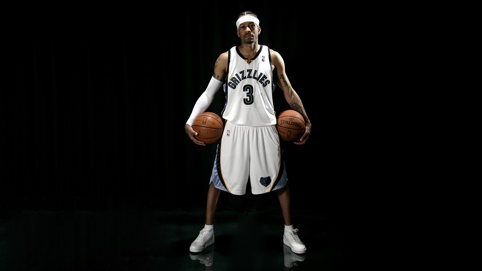 中国羽毛球女队全胜晋级，汤尤杯卫冕之路开门红，羽毛球最高奖项汤尤杯